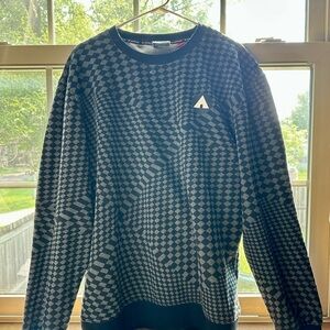 Airwalk Black and Gray Crewneck Sweater Checker Pattern